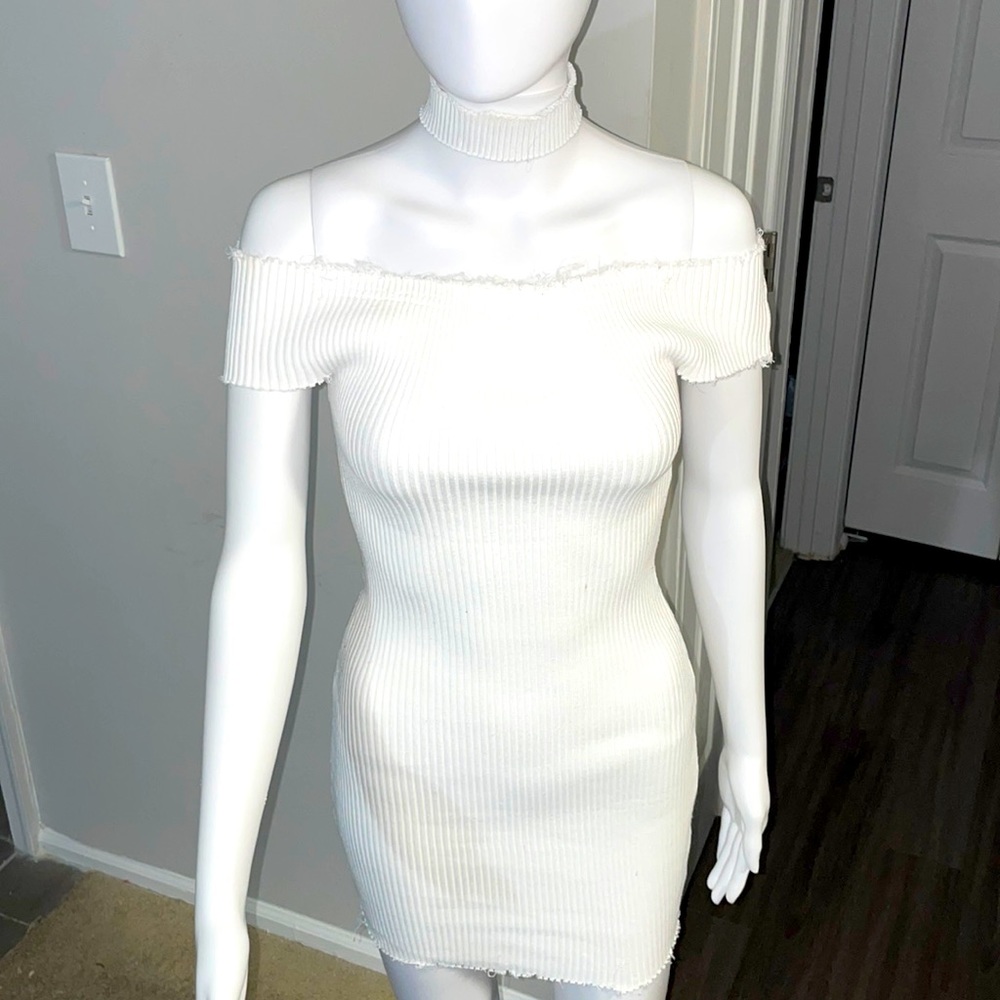 COPY - Mini white dress with choker